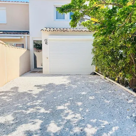 Semesterbostad T4, Ile De La Marina, Parking Agde